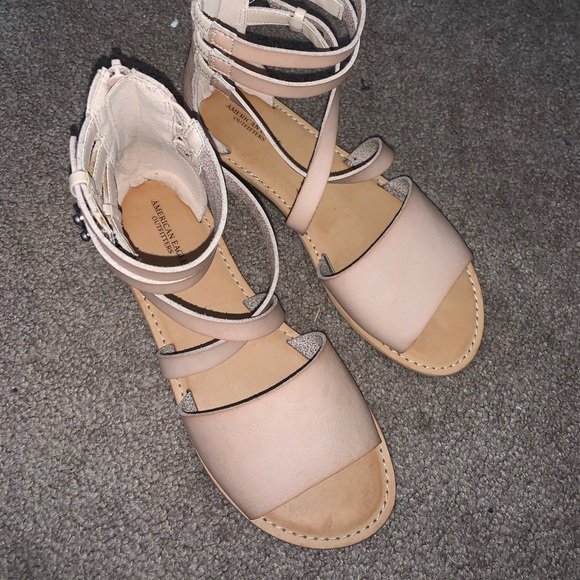 American eagle sandals!! - Picture 2 of 3